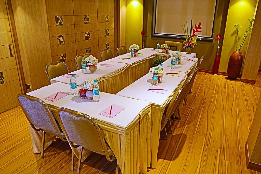 The Oriental Residency Hotell Mumbai Eksteriør bilde